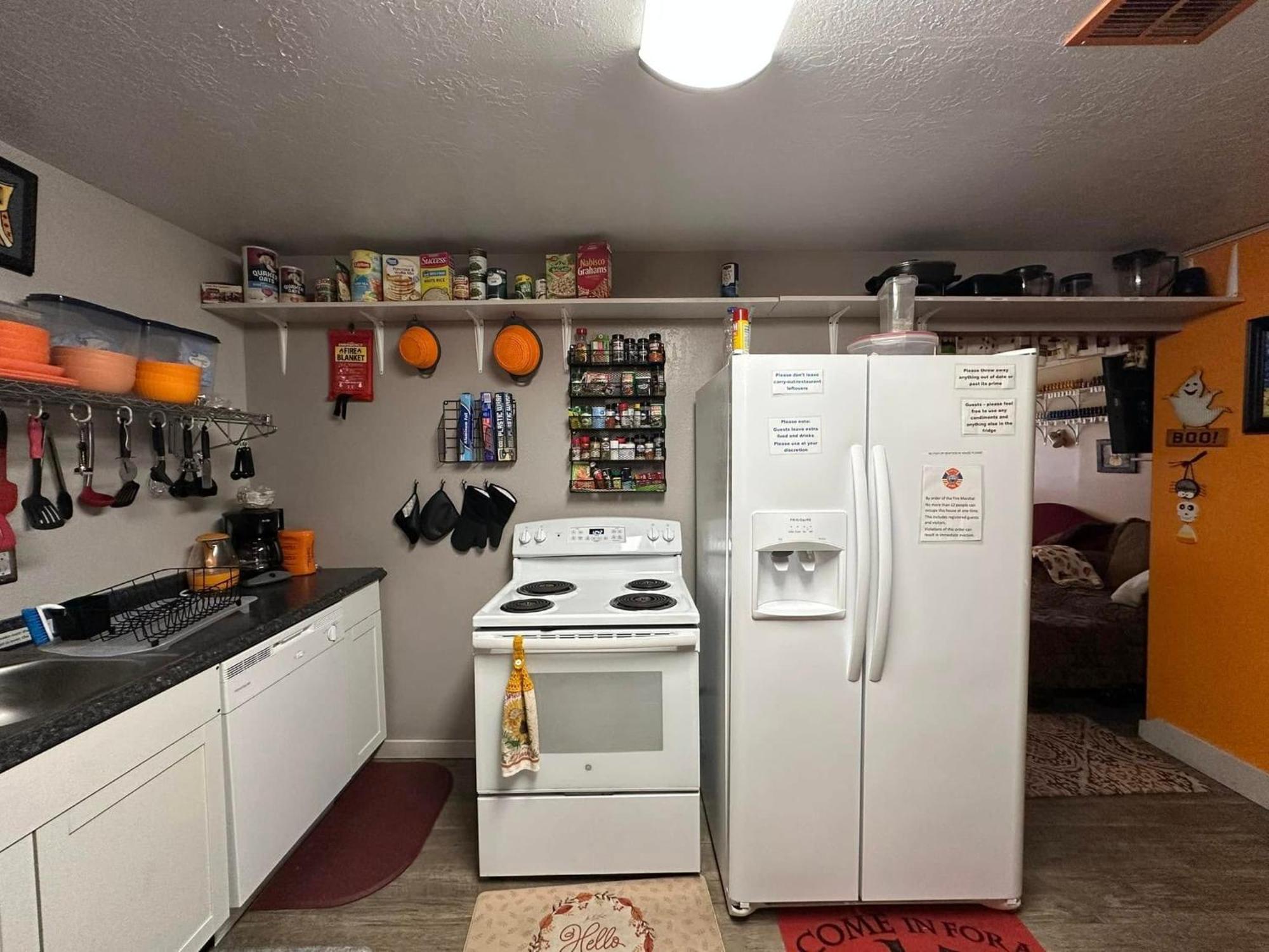 Ez 1 Mile To Fort Sill! Pumpkin Cottage Sleeps 9, Grills, Firepit, Laundry Lawton Eksteriør bilde