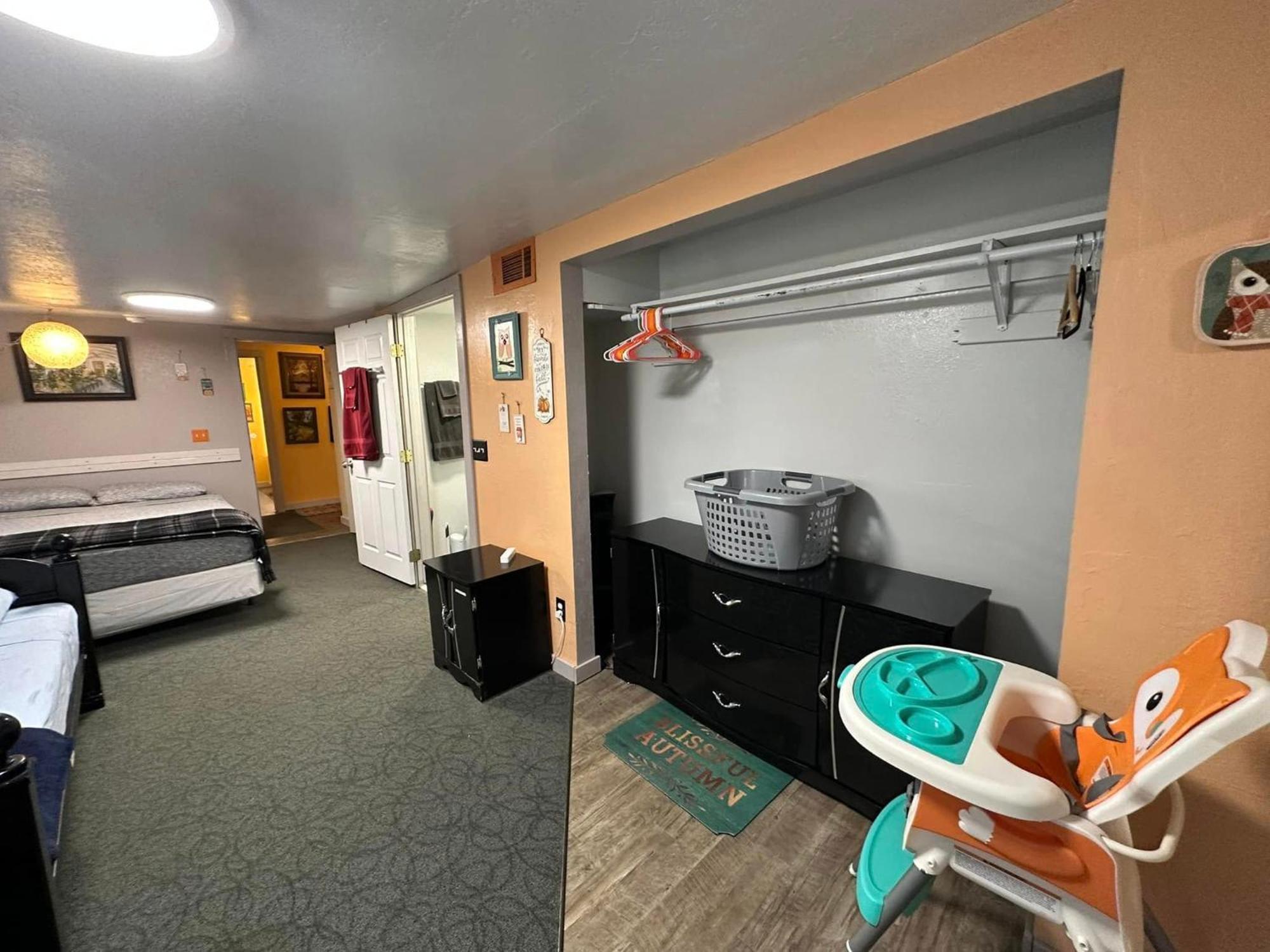 Ez 1 Mile To Fort Sill! Pumpkin Cottage Sleeps 9, Grills, Firepit, Laundry Lawton Eksteriør bilde